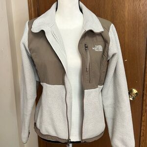 The North Face Women's Brown and White Fleece Jacket